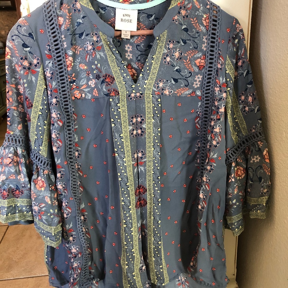 Knox rose top